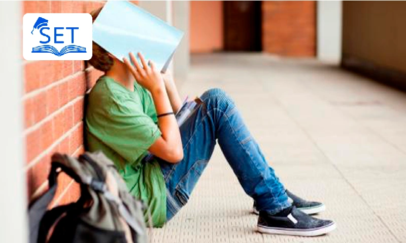 ترک تحصیل دانش آموزان و دانشجویان و پیامد های آن
